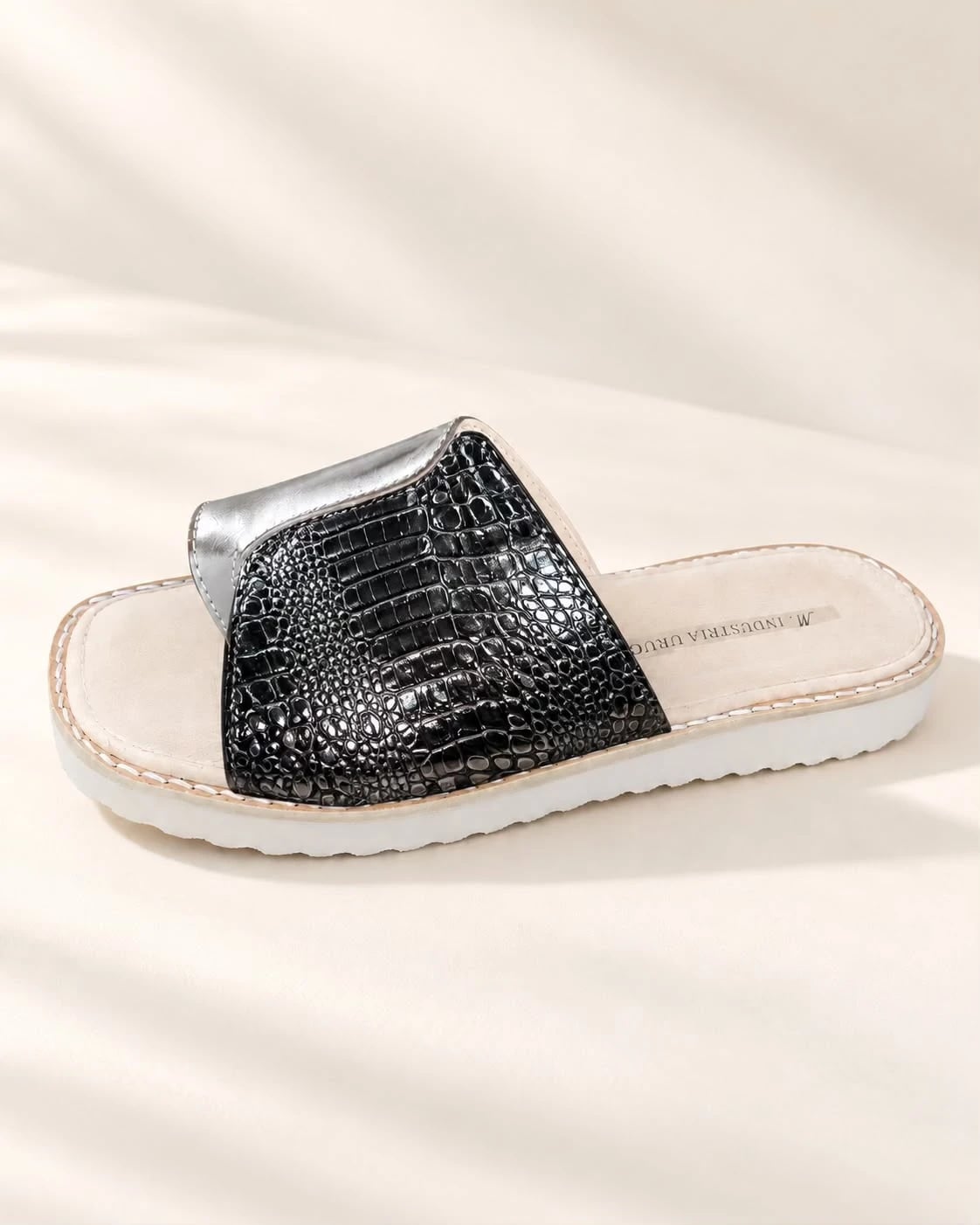 Sandalias Sweet Croco Negro y Plata