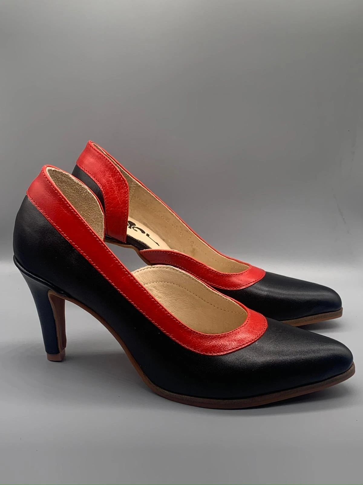 Stilettos de Cuero
